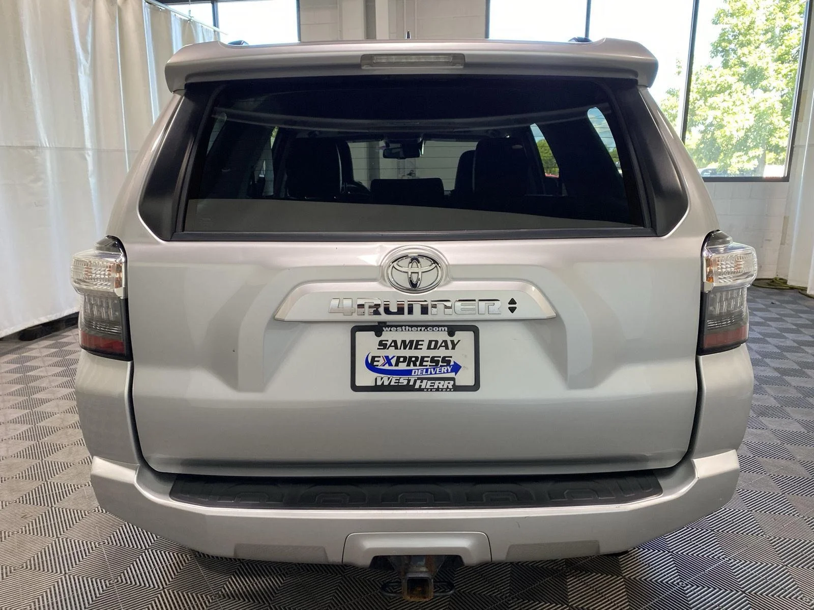Used 2021 Classic Silver Metallic Toyota  image 6