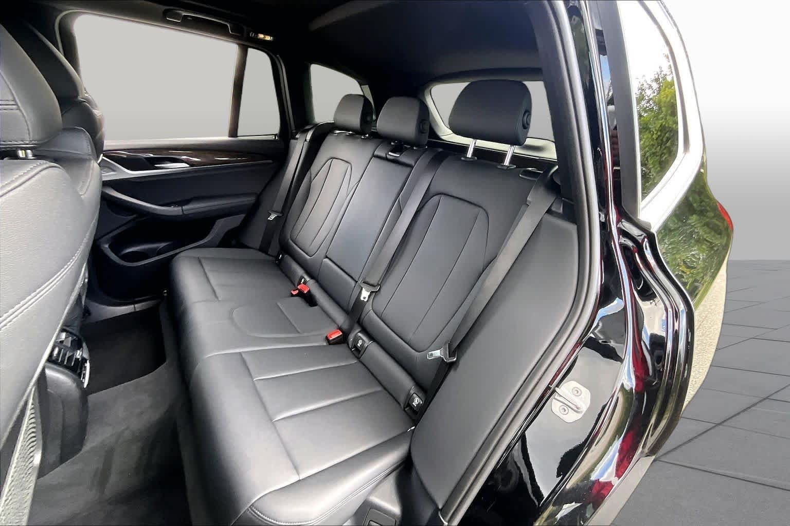 Used 2021 Jet Black BMW xDrive30i image 20