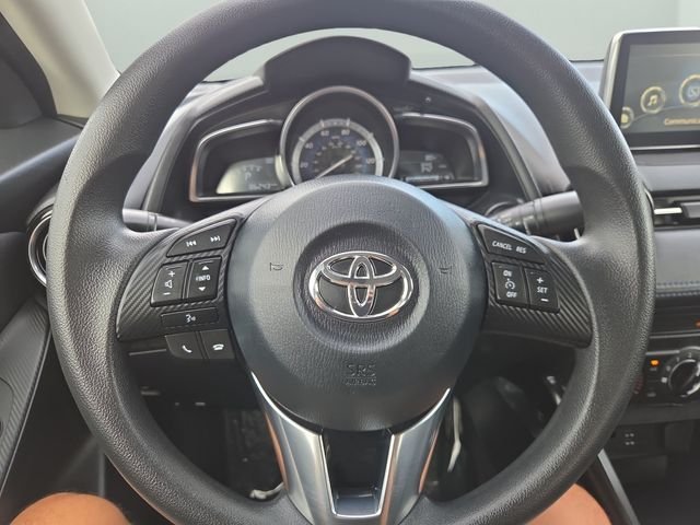 Used 2017 Graphite Toyota Base image 17