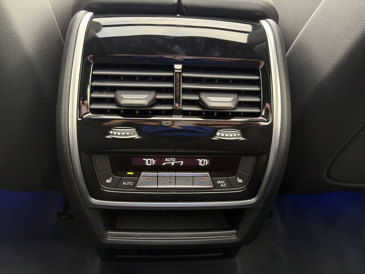 Used 2026 Black Sapphire Metallic BMW xDrive40i image 31