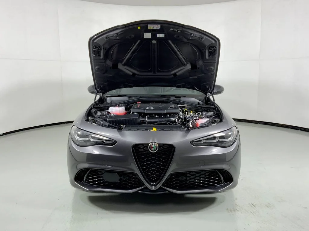 2026 Alfa Romeo Giulia Base - Photo 7