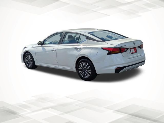 Used 2023 White Nissan 2.5 SV image 6