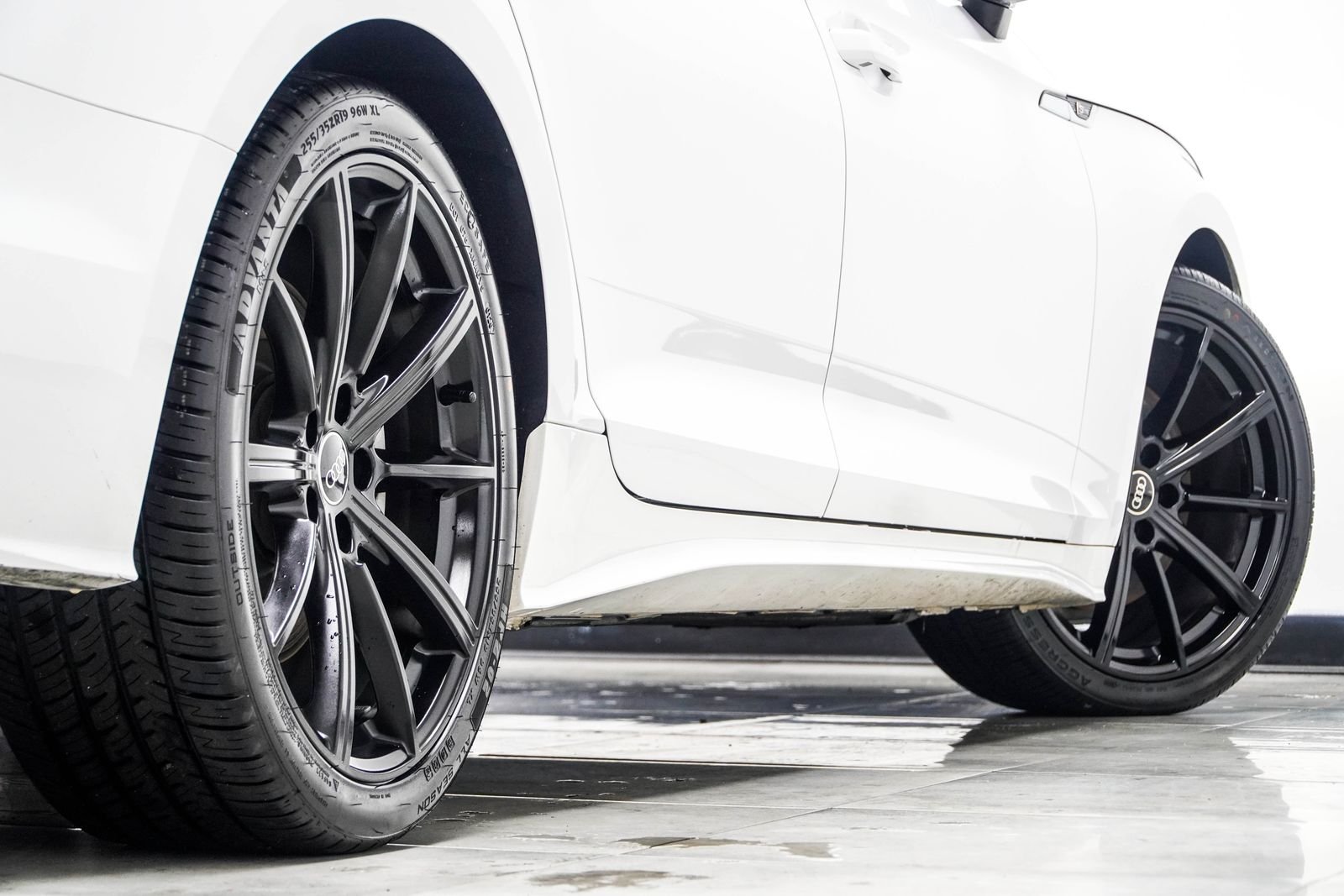 Used 2025 White Audi 45 S line Premium Plus image 21