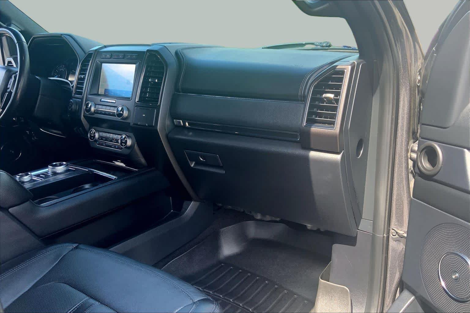 Used 2020 Magnetic Metallic Ford Limited image 19