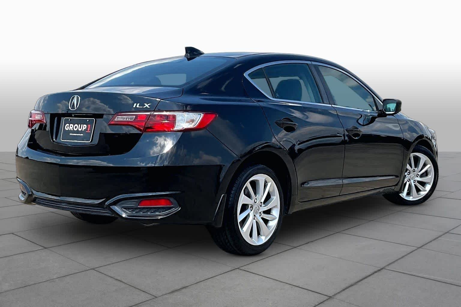 Used 2016 Crystal Black Pearl Acura w/Premium Pkg image 13