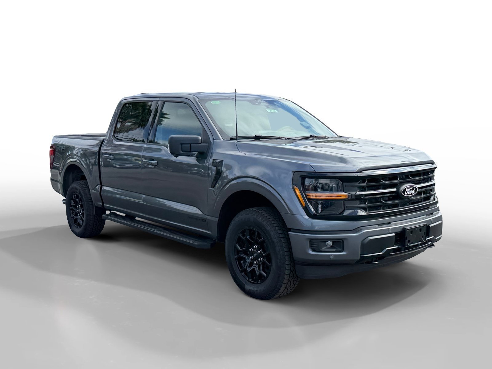 New 2026 Carbonized Gray Metallic Ford XLT image 7