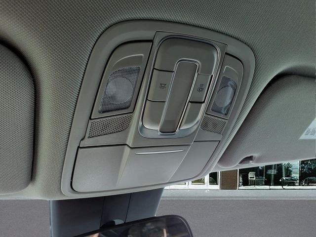 2020 Hyundai Santa Fe SE - Photo 26