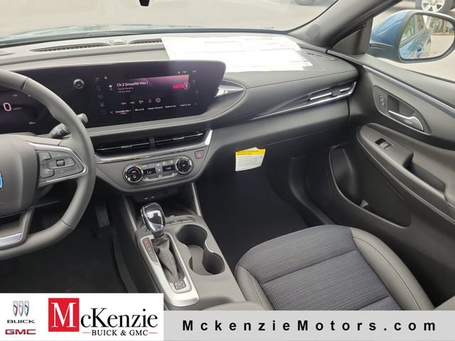 New 2026 Ocean Blue Metallic Buick Preferred image 26