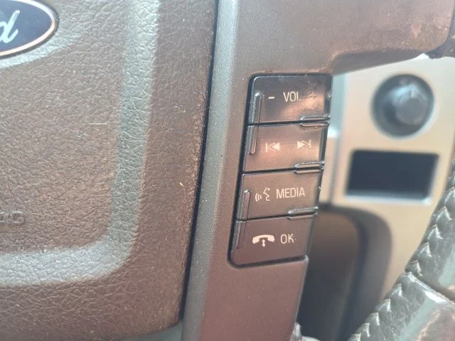 Used 2010 White Ford Lariat image 15