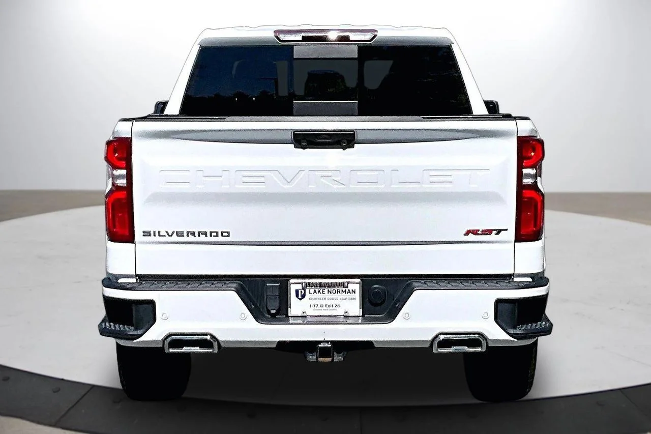 Used 2023 White Chevrolet RST image 8