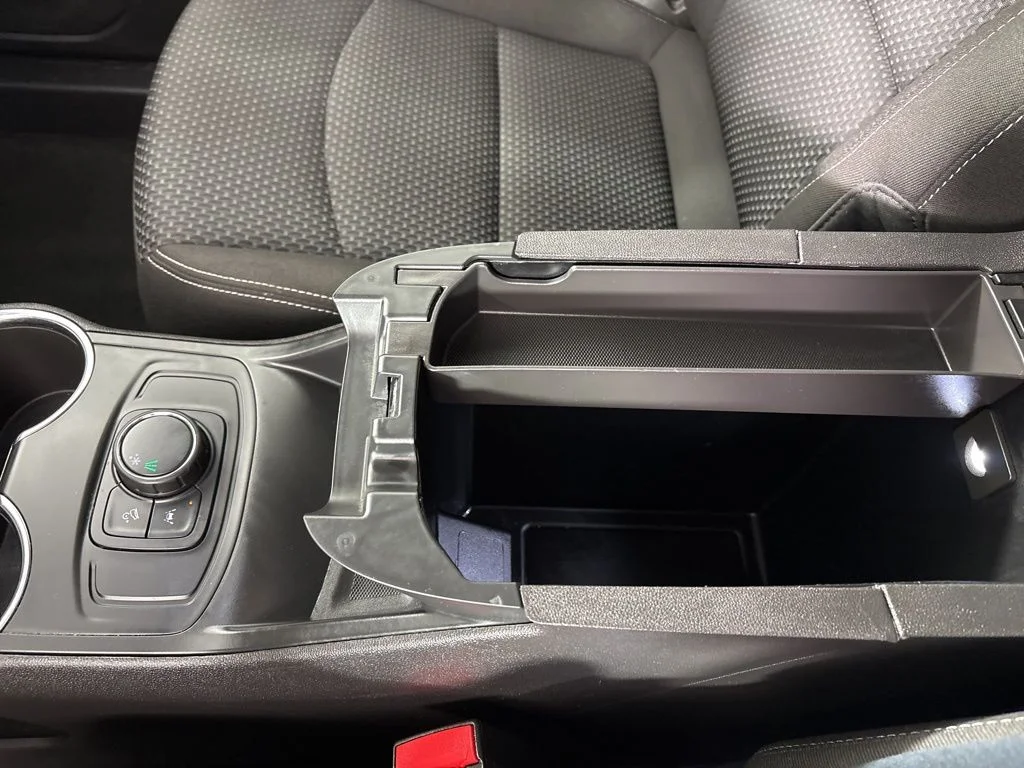Used 2024 Blue GMC SLE image 35