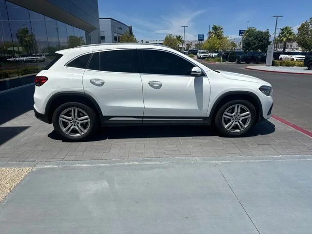 Used 2021 White Mercedes-Benz GLA 250 image 4