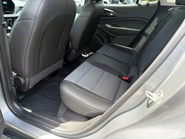 Used 2024 Sterling Gray Metallic Chevrolet LT image 20