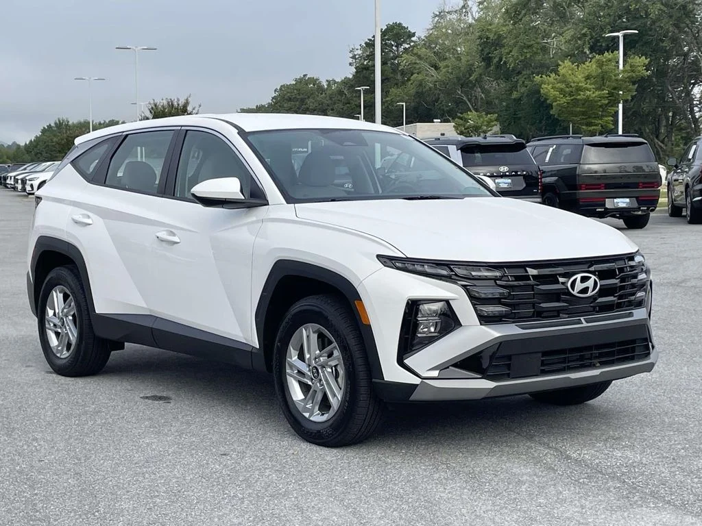 Used 2026 Serenity White Pearl Hyundai SE image 1