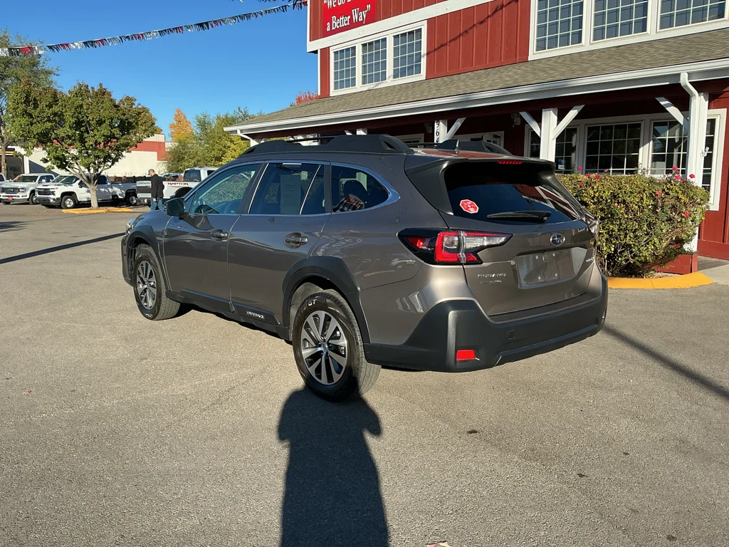 Used 2024 Brilliant Bronze Metallic Subaru Premium image 12