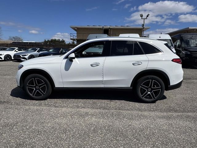 New 2026 Polar White Mercedes-Benz GLC 300 image 11