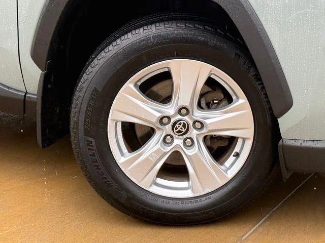 Certified Used 2021 LUNAR ROCK Toyota Hybrid XLE image 2