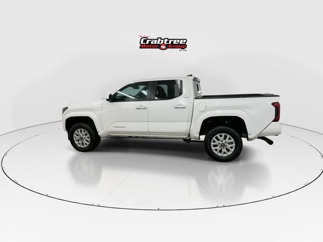 Used 2024 White Toyota SR5 image 5