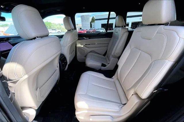 Used 2025 Black Jeep Limited image 28