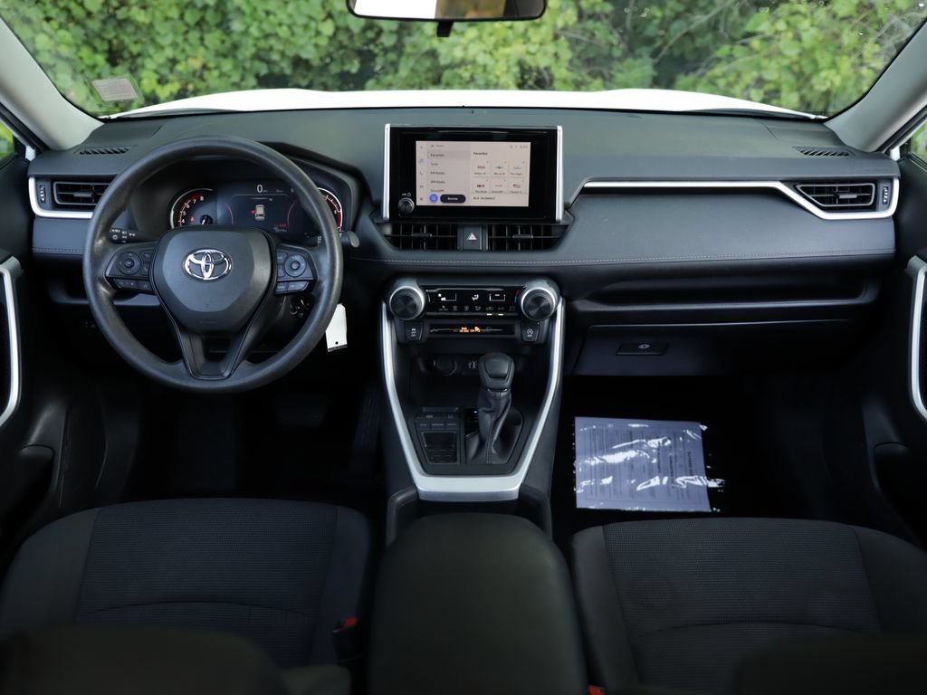 Used 2025 Ice Cap Toyota LE image 17