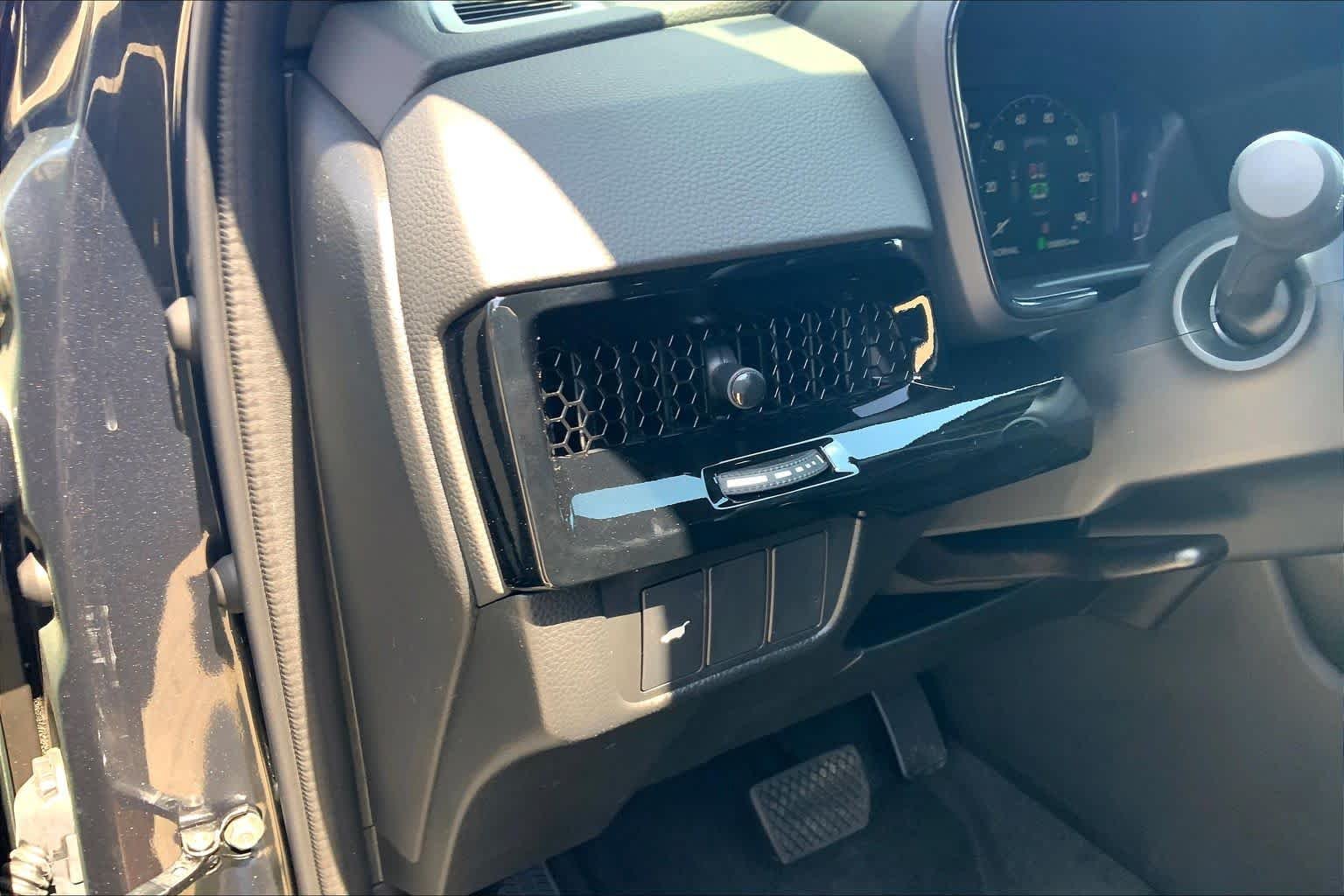 New 2027 Meteorite Gray Metallic Honda Sport Touring Hybrid AWD image 18