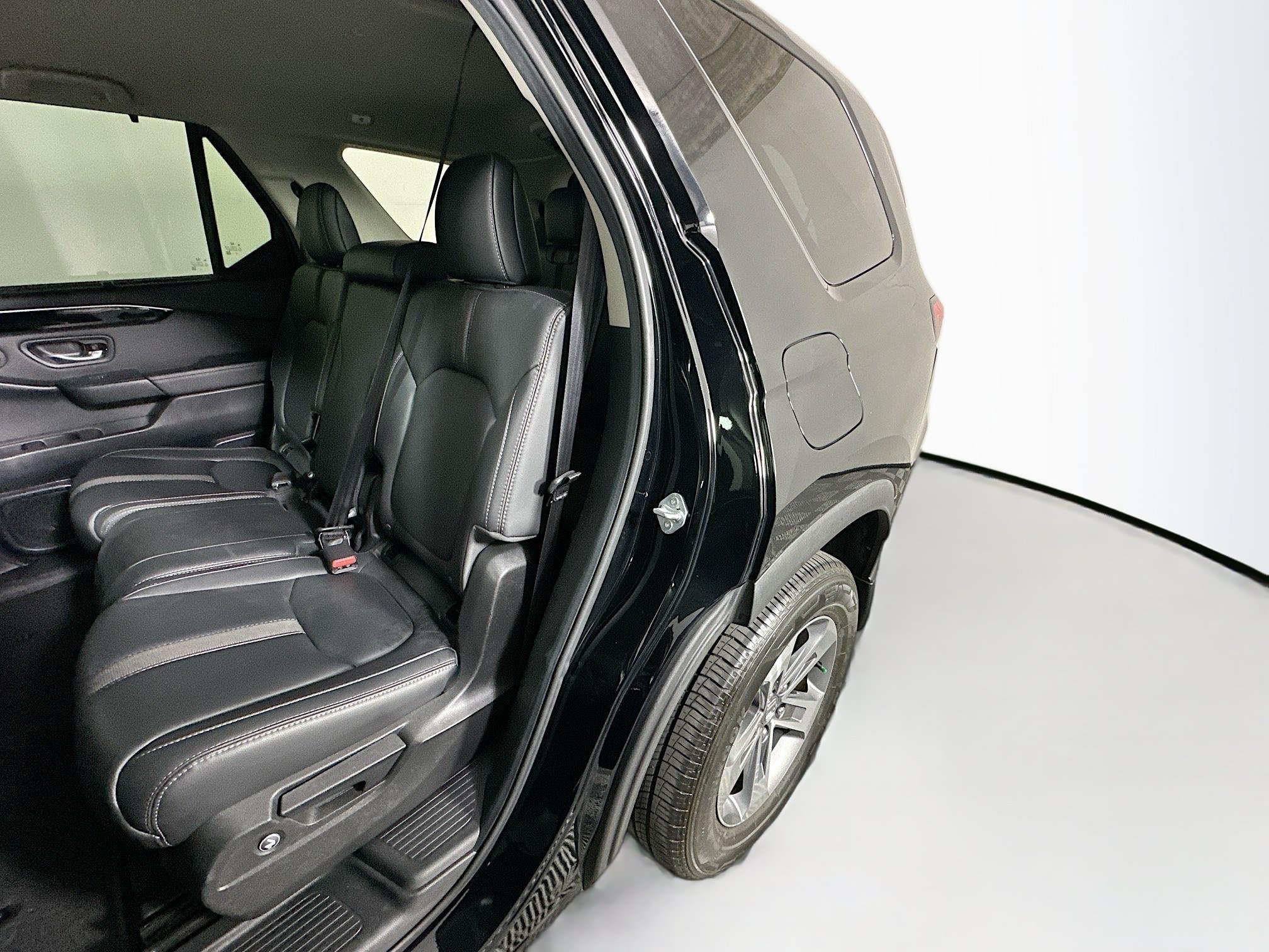 Used 2025 Silver Honda EX-L image 26