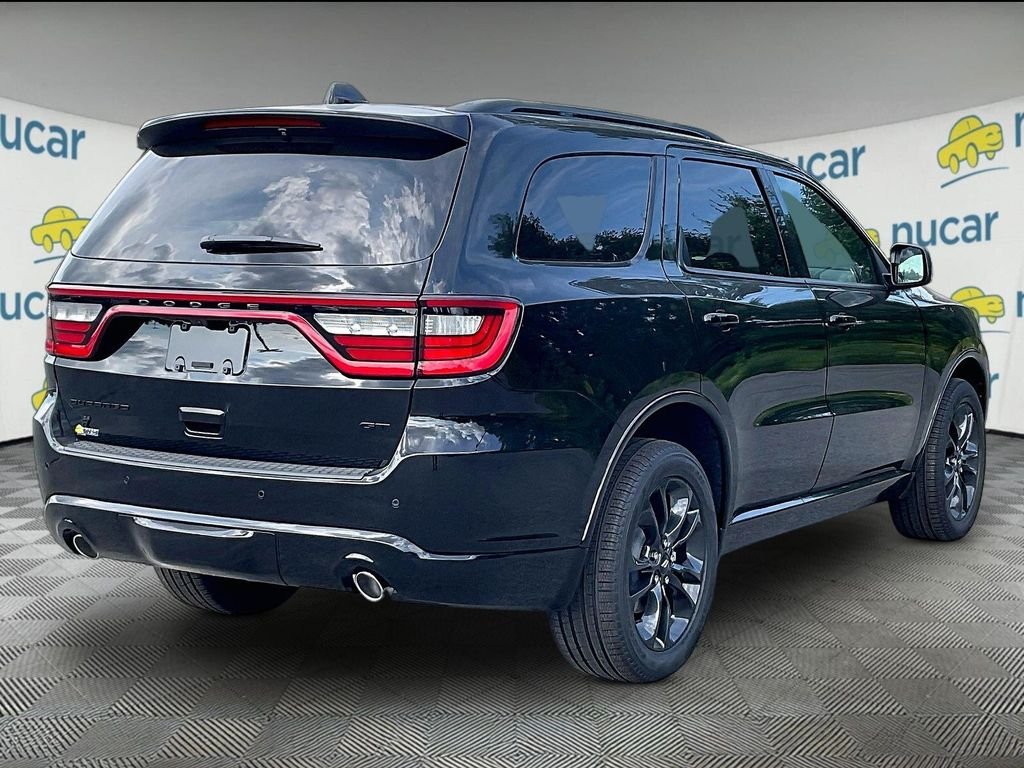 New 2026 Diamond Black Clear-Coat Exterior Paint Dodge GT Plus image 7