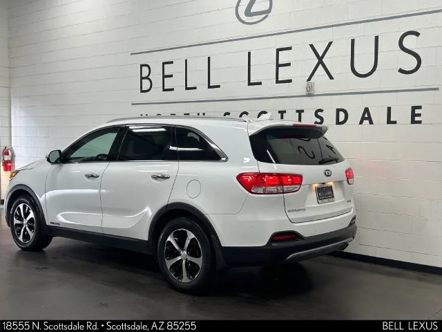 Used 2017 White Kia EX image 7