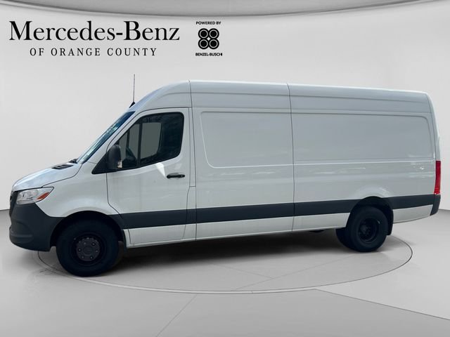 Used 2024 White Mercedes-Benz Cargo 170 WB image 2