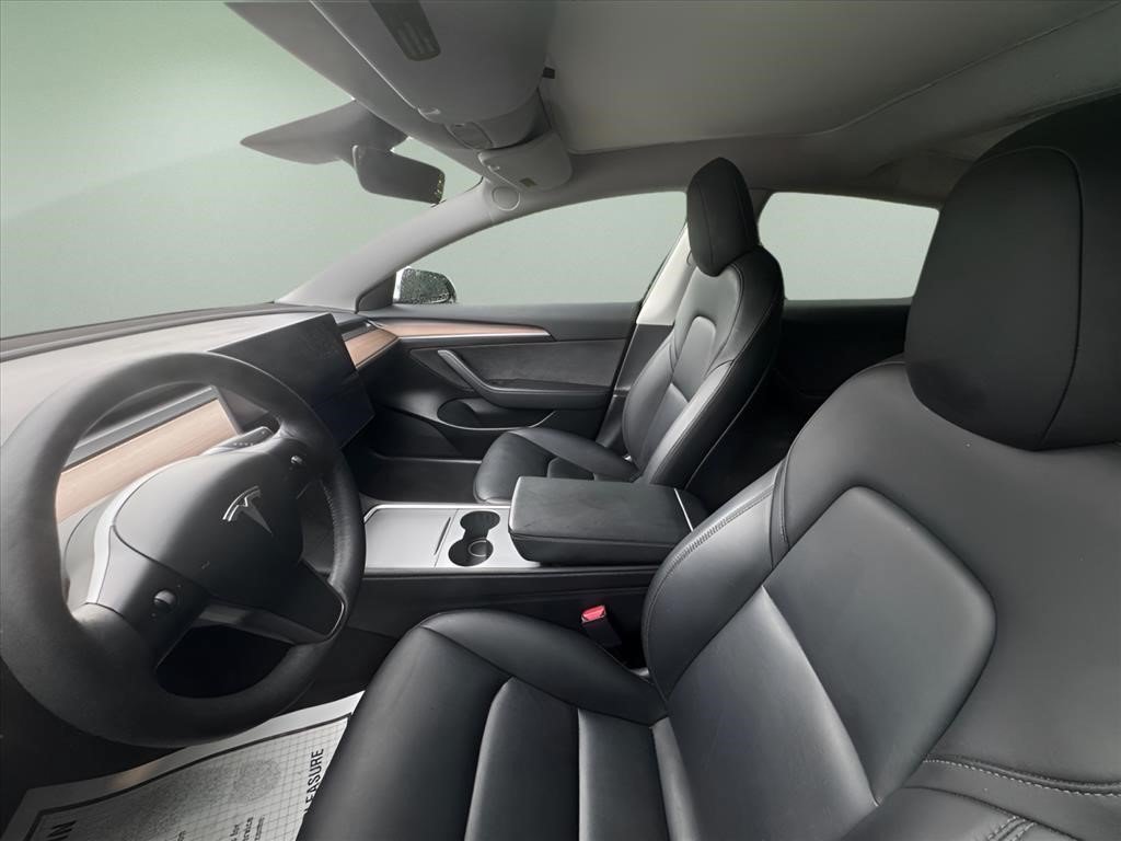Used 2023  Tesla Base image 12