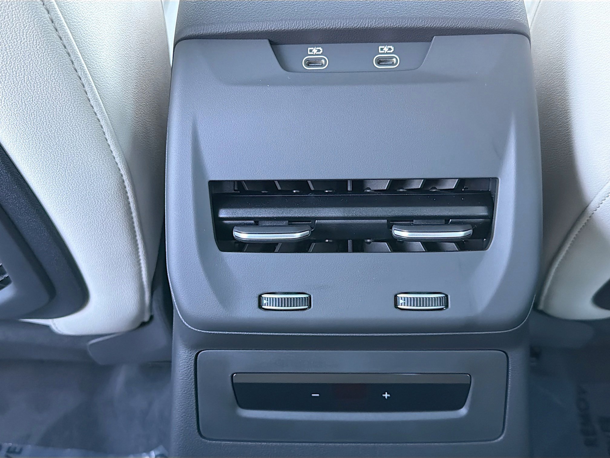 New 2026 Glacier White Metallic Audi Premium image 19