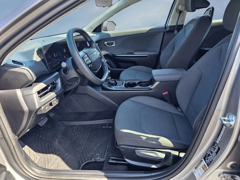 Used 2025 Steel Gray Kia LXS image 15