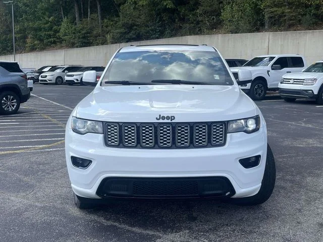 Used 2020 White Jeep Altitude image 9