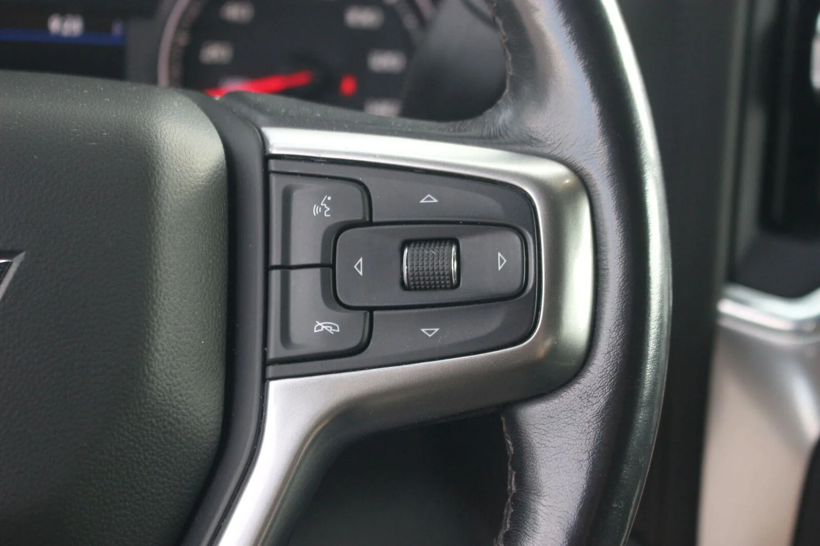 Used 2021 NORTHSKY BLUE METALLIC Chevrolet RST image 21