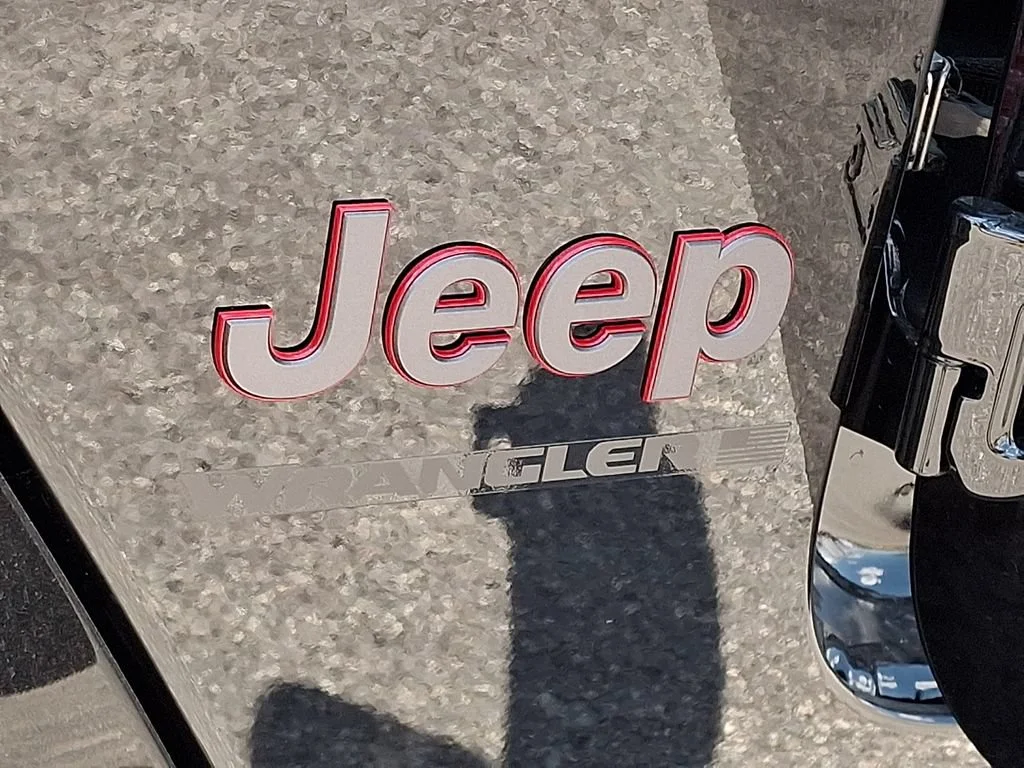 New 2026 Black Clearcoat Jeep Rubicon X image 21
