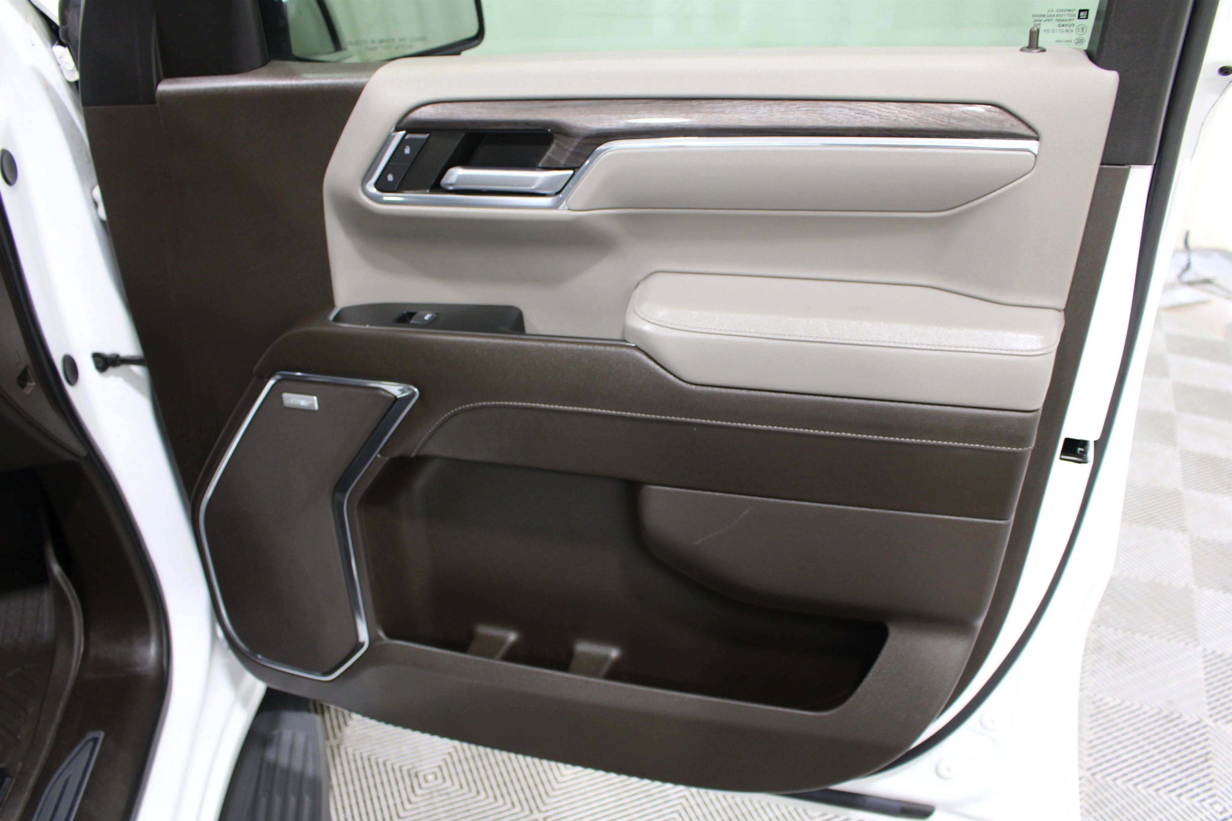 2024 Chevrolet Silverado 1500 LTZ - Photo 27