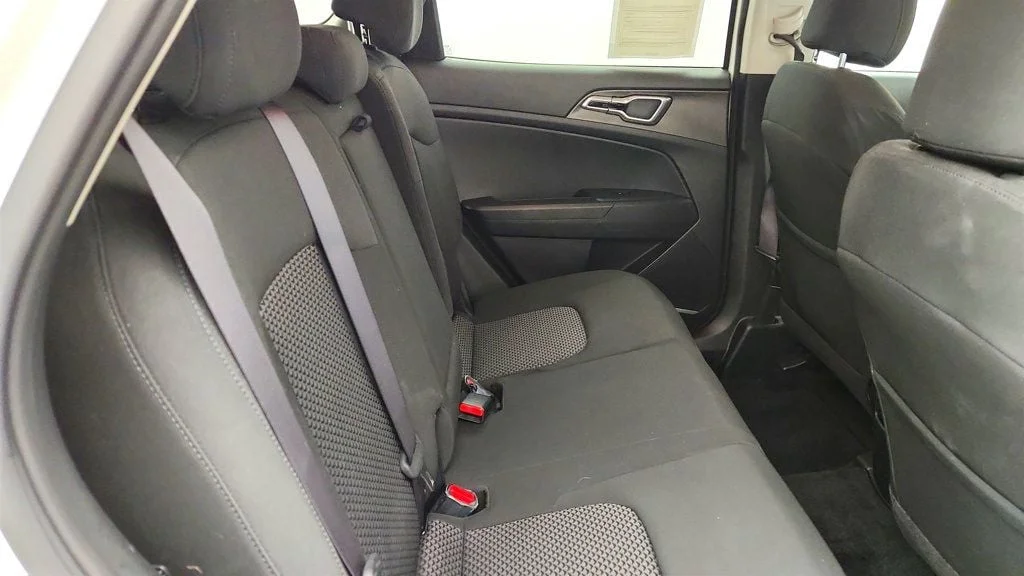 Used 2023 Snow White Pearl Kia LX AWD image 17