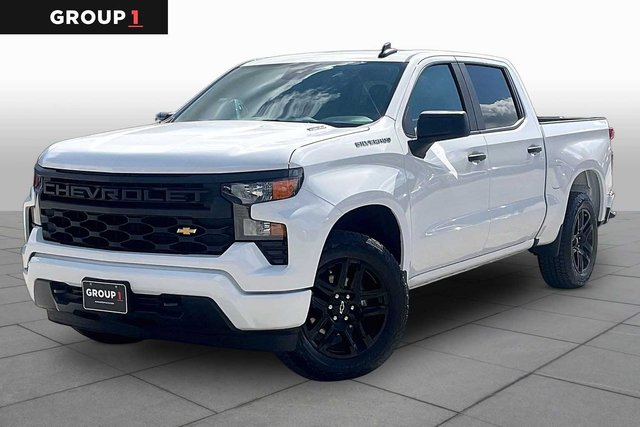 Pre-Owned 2025 Chevrolet Silverado 1500 Custom RWD Crew Cab
