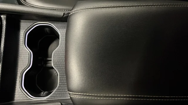 Used 2024 Gray Metallic Jeep Altitude image 20