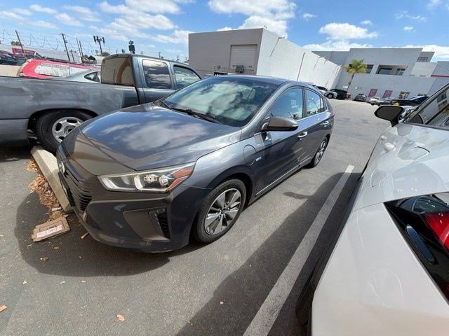 Used 2018 Summit Gray Hyundai Limited image 5