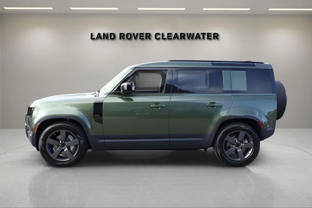 Certified Used 2026 Green Land Rover S image 2