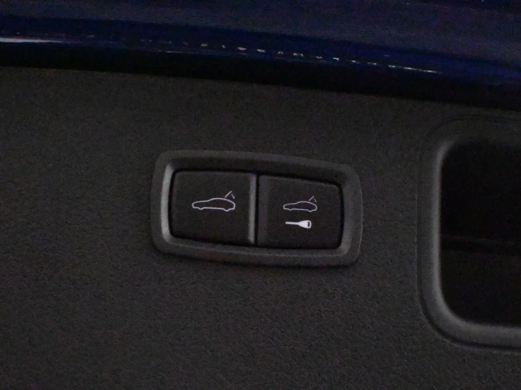 Certified Used 2025 Blue Porsche  image 45