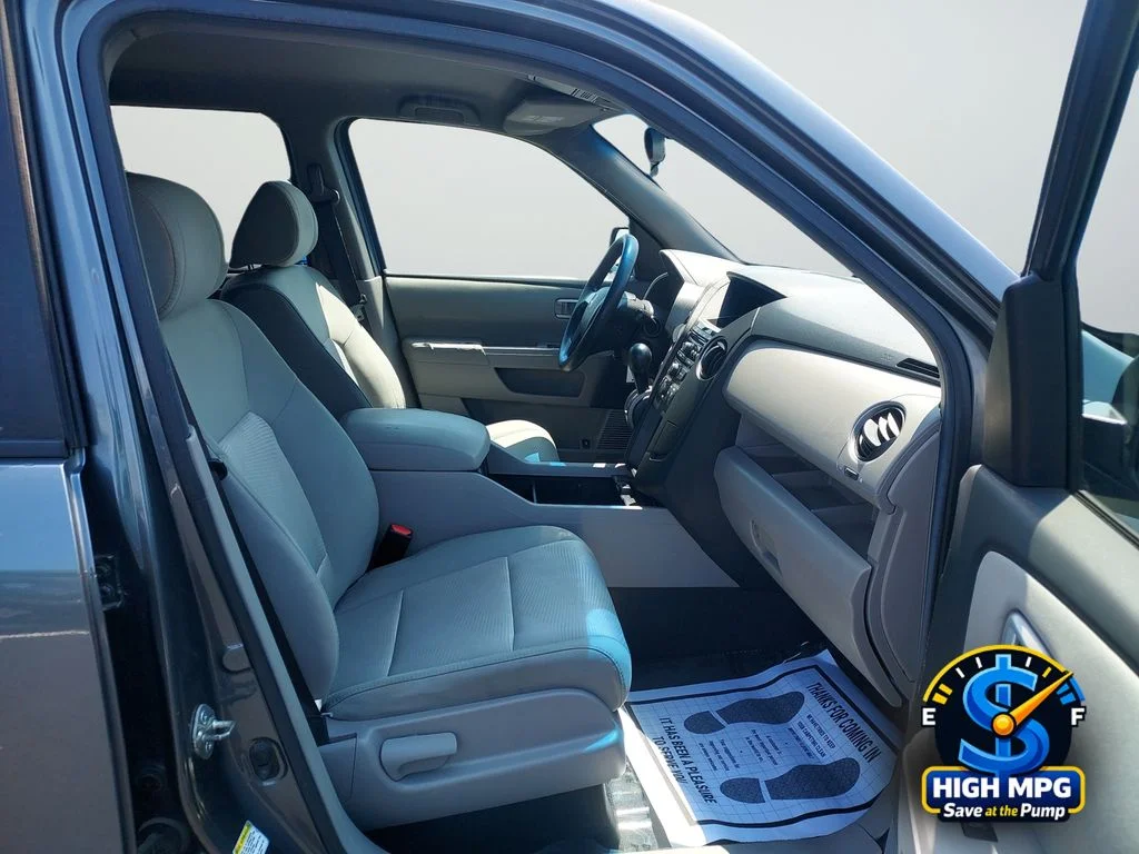 Used 2012 Gray Honda LX image 21