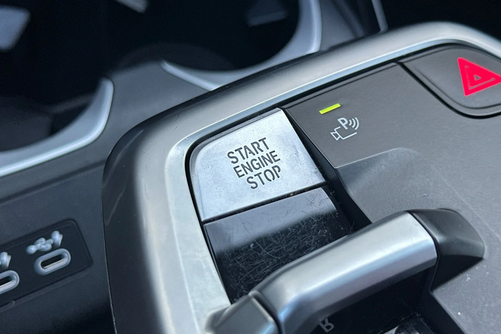 Used 2024 Space Silver Metallic BMW M35i image 22