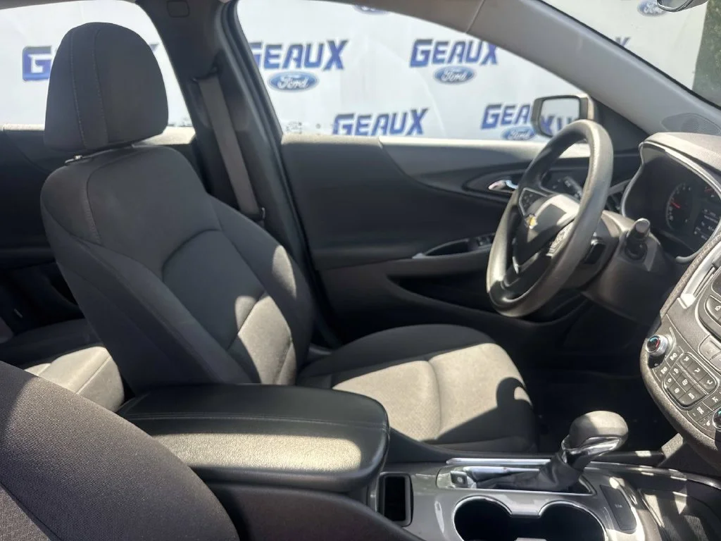 Used 2023 Gray Chevrolet LT image 22