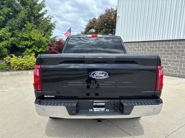 Used 2025 Black Ford XLT image 8