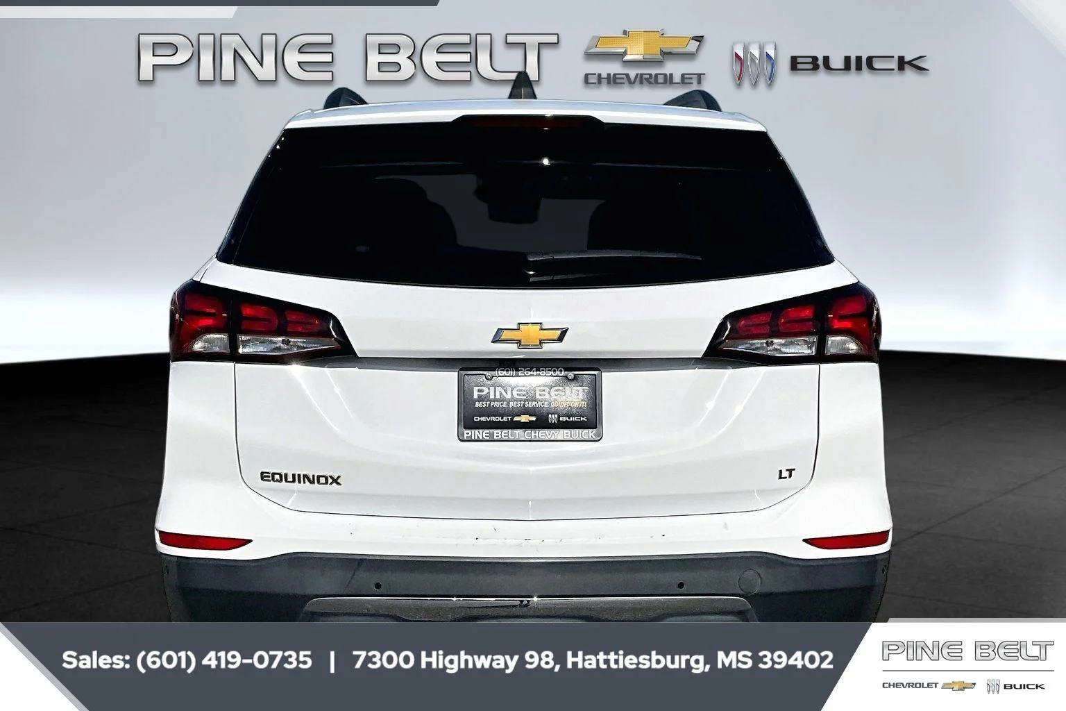 Used 2022 Summit White Chevrolet LT image 4