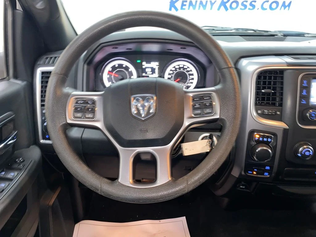 Used 2022 White Ram Warlock image 25