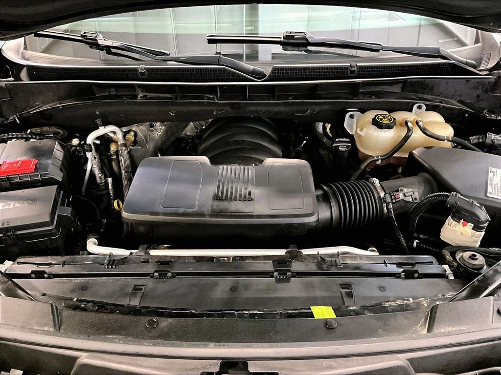Used 2021 Black Cadillac Sport image 31