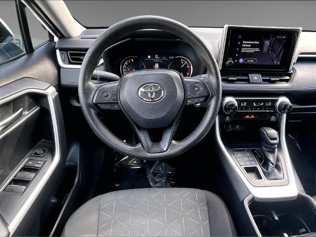 Used 2025 White Toyota XLE image 5